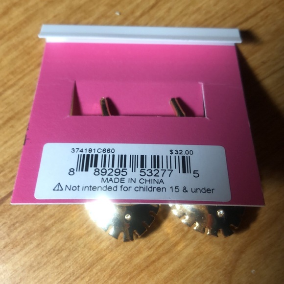 Betsey Johnson Gold Tone Pink Red Iridescent Heart Drop Earrings Crystal NWT - Picture 12 of 12